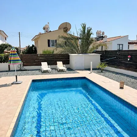 Sea Breeze Private Pool And Sea View Nyaraló *